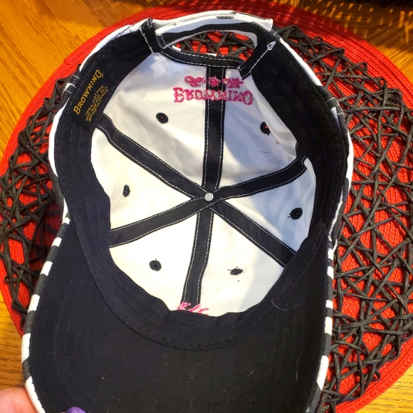 Hat - Picture 2 of 3